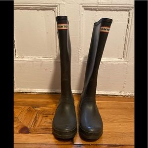 Grey Hunter Rainboots